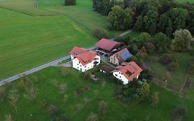 Ferienwohnungen Weishaupt, Pfingstweider Str. 30
